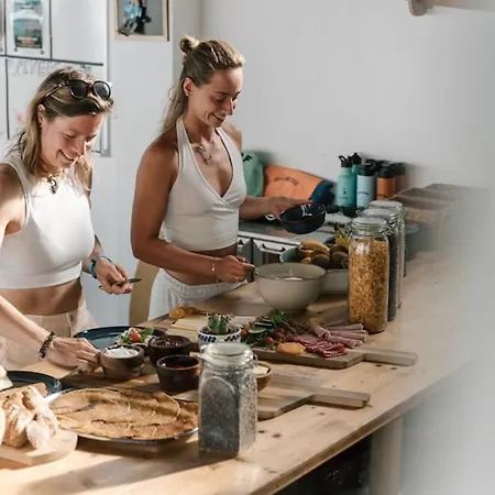 Surfbase Lisbon קוסטה דה קפאריקה