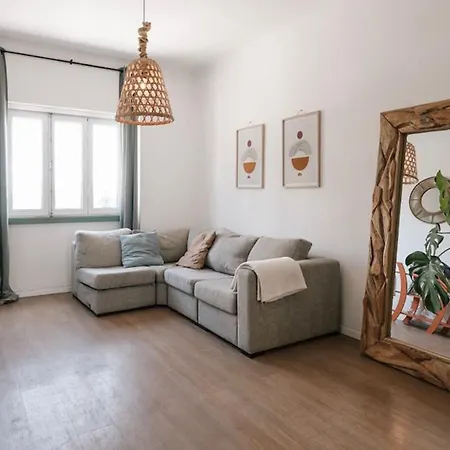 אכסניה Surfbase Lisbon *