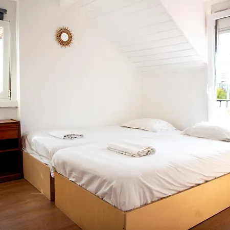 אכסניה Surfbase Lisbon *