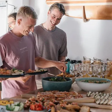 Surfbase Lisbon بيت شباب *