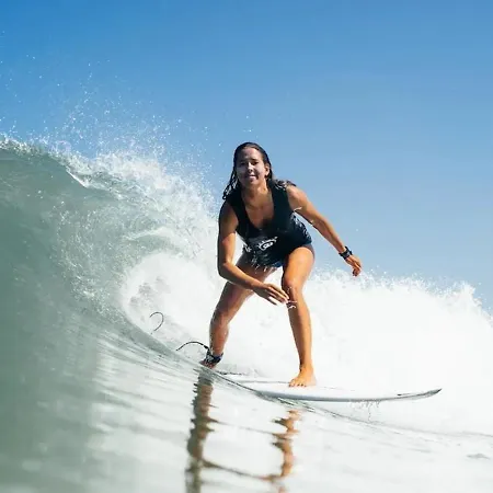 Surfbase Lisbon ホステル