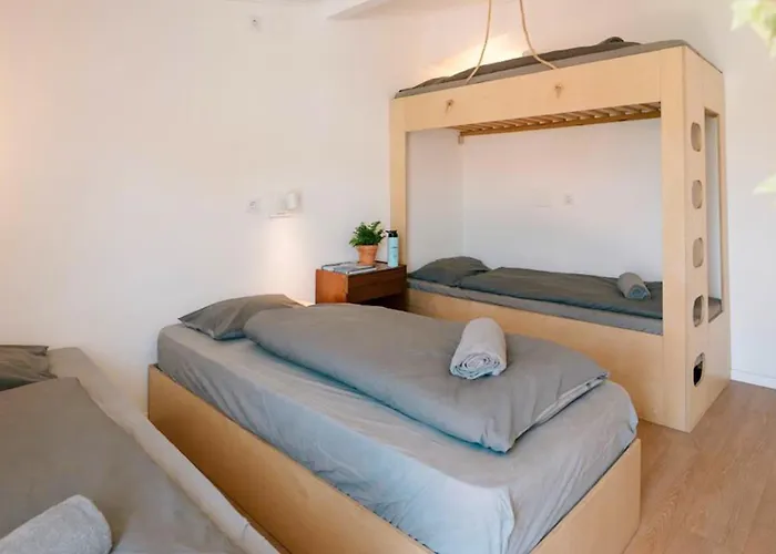 Surfbase Lisbon Vandrerhjem