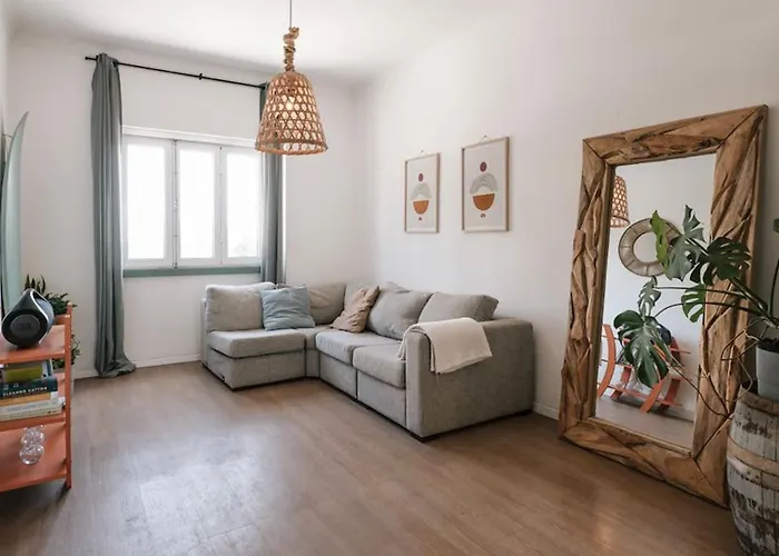 Vandrerhjem Surfbase Lisbon *